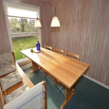 Three-bedroom Holiday In Farso * Louns