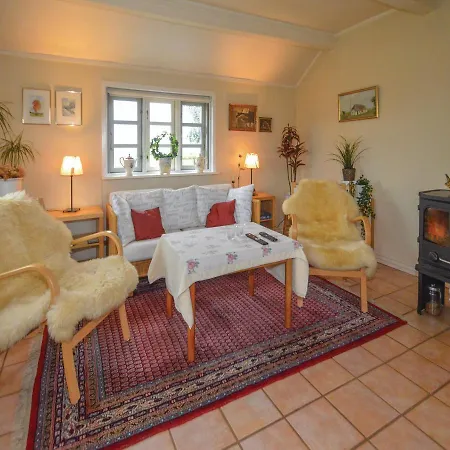 Three-bedroom Holiday In Farso *