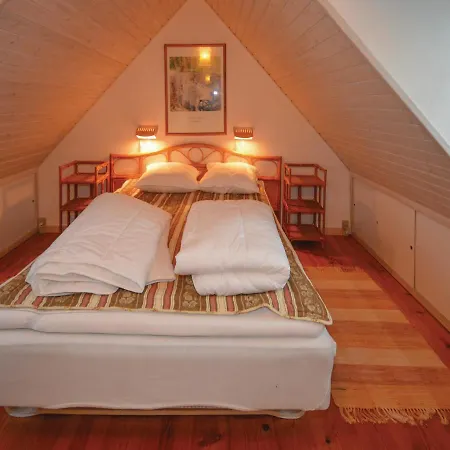 Three-bedroom Holiday In Farso * Louns